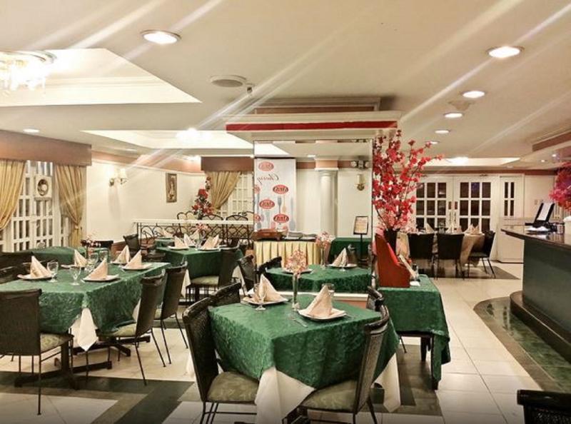 Cherry Blossoms Hotel Маніла Екстер'єр фото